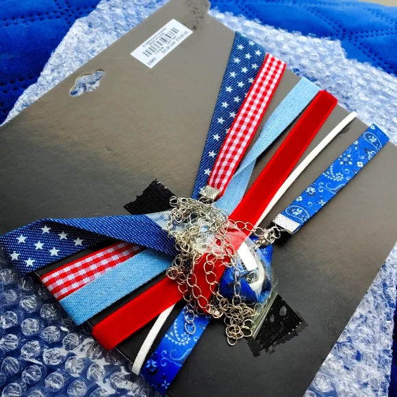 ✨️ Torrid Choker Set ✨️ - Picture 3 of 4